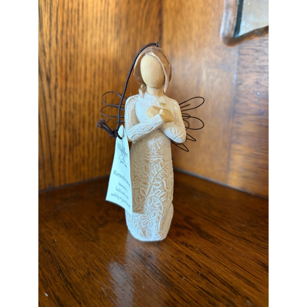 Willow Tree Remembrance Ornament Susan Lordi DEMDACO Angel Figurine 27270 New
